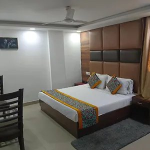 https://airport-hotel-marina.top-gurgaonhotels.com