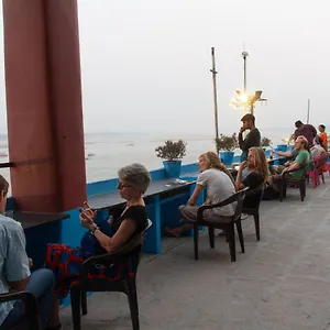 https://vishnu-rest-house.hotels-varanasi.com